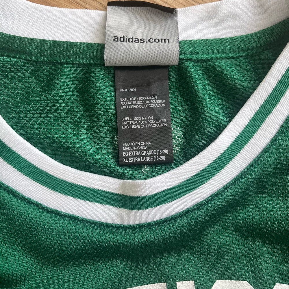 Boston Celtics Rajon Rondo #9 Jersey - Picture 6 of 13
